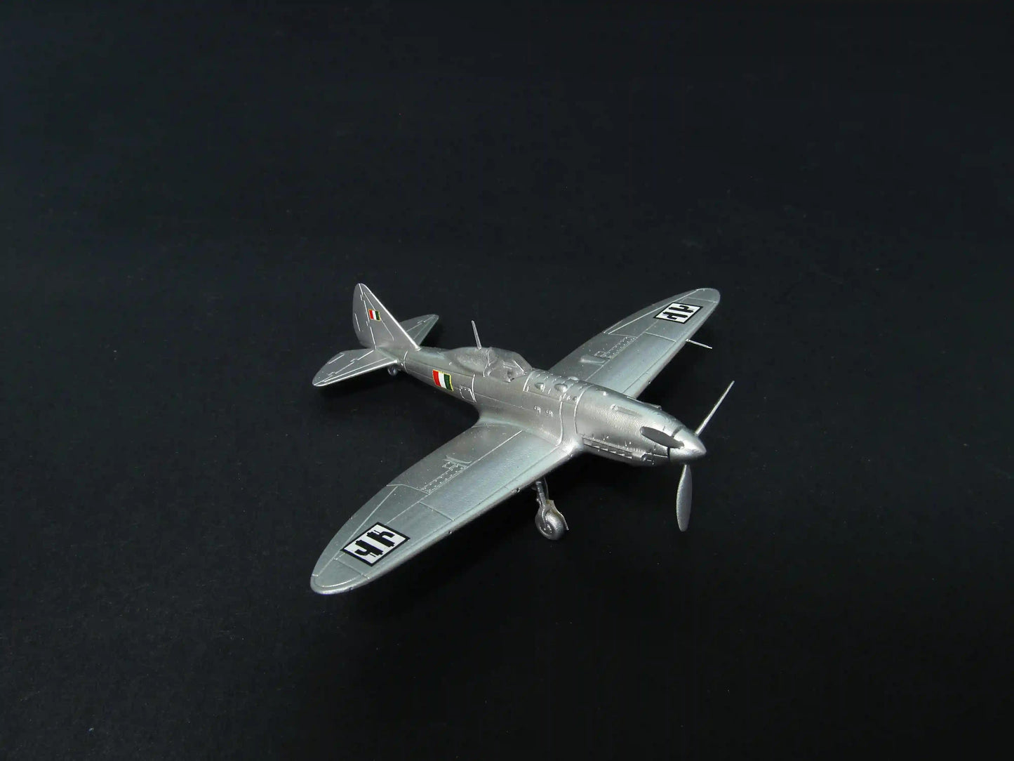Metallic Details MDMDR14443 1:144 Reggiane Re.2005