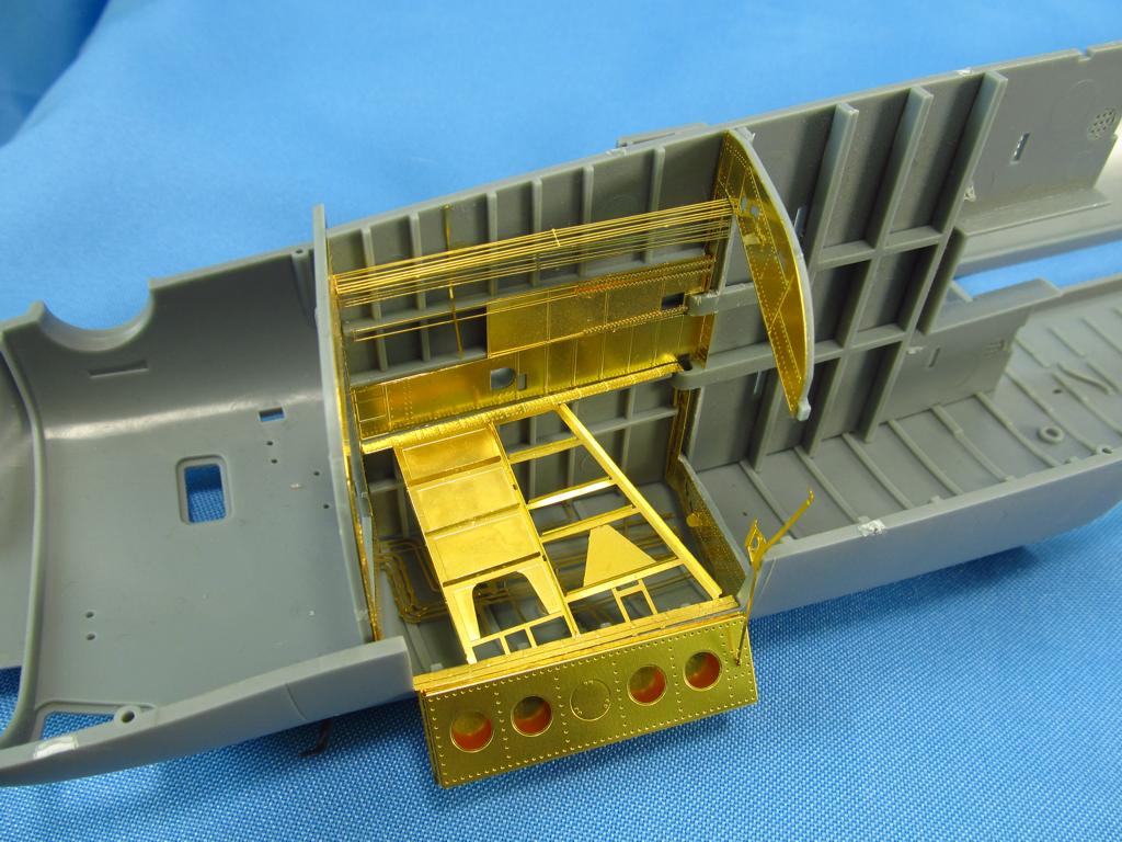 Metallic Details MDMDR3202 B-24 Liberator Wheel Bay Set 1:32