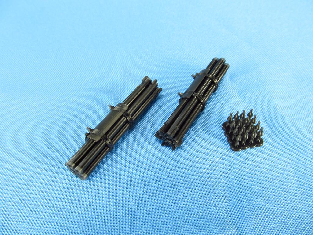 Metallic Details MDMDR3215 1:32 XM158 2.75 inch rocket launcher Set contains