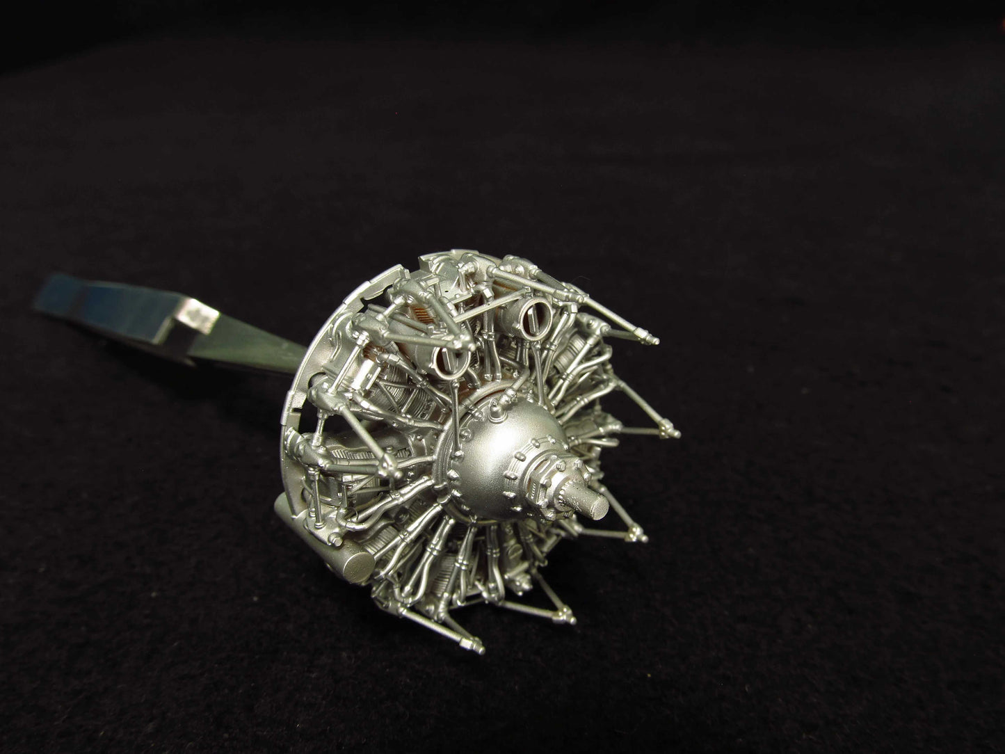 Metallic Details MDMDR3241 1:32 Arado Ar-196A-3 cowling and engine