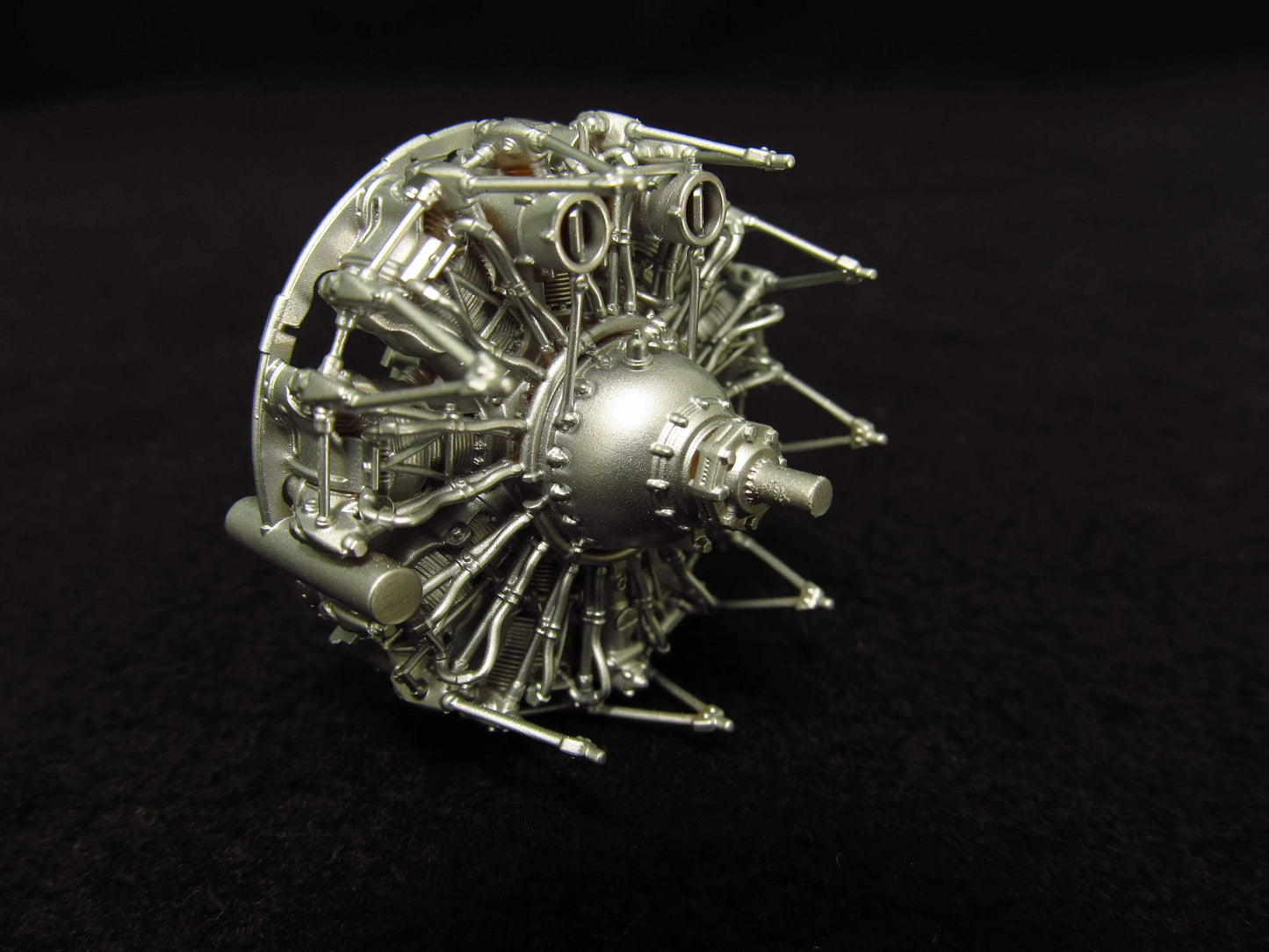 Metallic Details MDMDR3241 1:32 Arado Ar-196A-3 cowling and engine