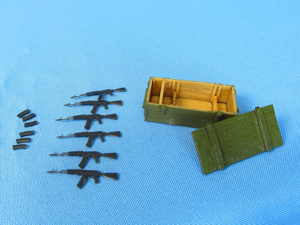 Metallic Details MDMDR3523 1:35 6 x AK-74 with delivery box