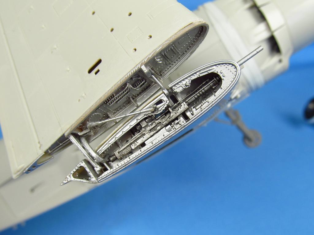 Metallic Details MDMDR48223 1:48 Douglas A-1H/A-1J Skyraider Wing folded set