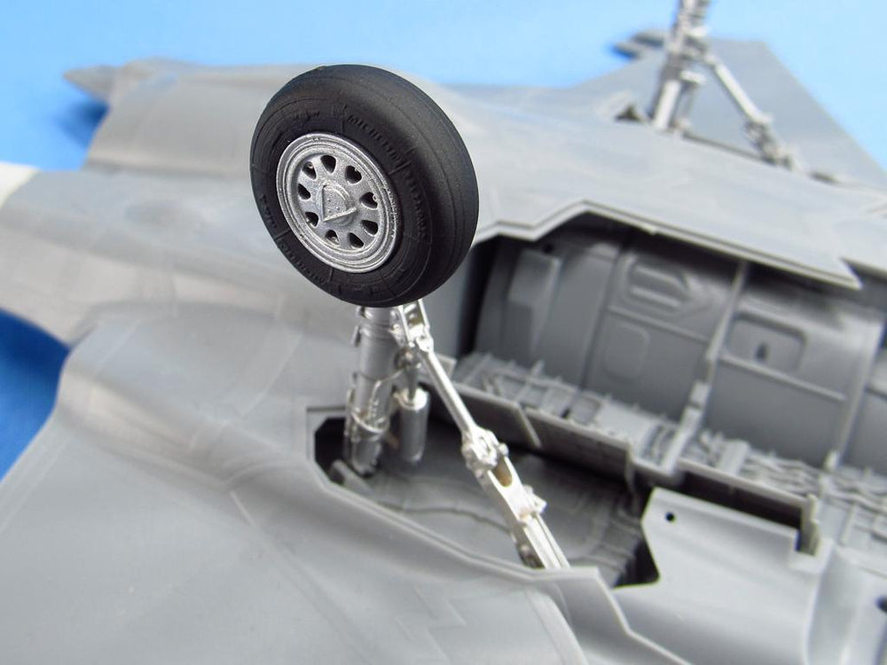 Metallic Details MDMDR48245 1:48 F-35A Lightning II landing gears