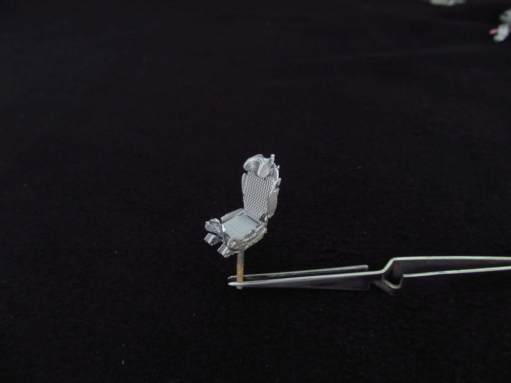 Metallic Details MDMDR48259 1:48 Ejection seat KM-1M x 2 with seatbelts
