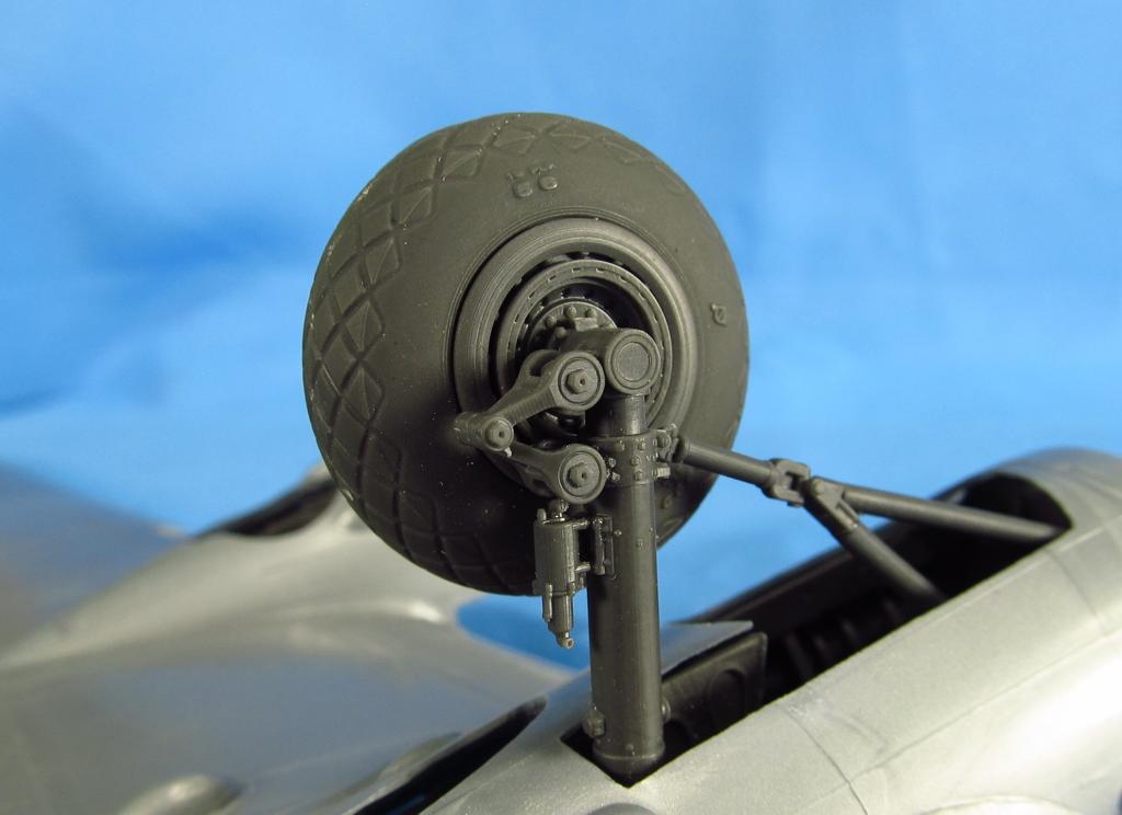 Metallic Details MDMDR4865 1:48 B-17F/B-17G Flying Fortress wheels with covers