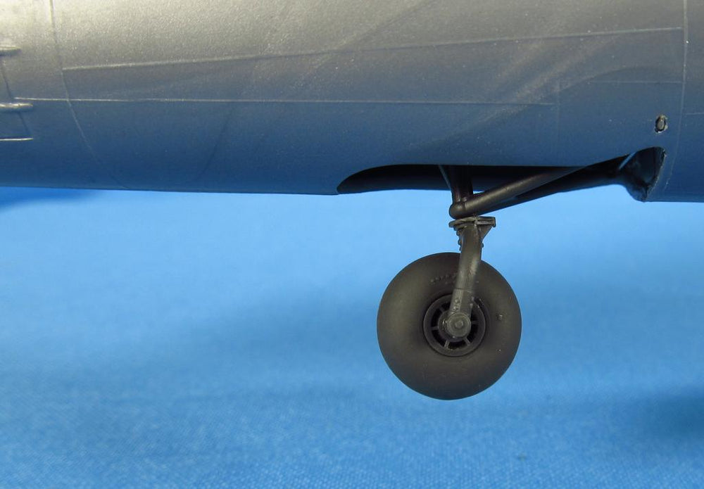 Metallic Details MDMDR4865 1:48 B-17F/B-17G Flying Fortress wheels with covers