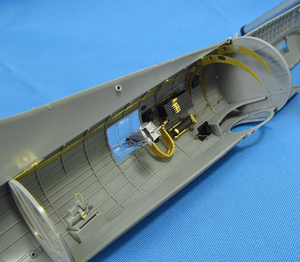 Metallic Details MDMDR4870 B-17F/G Waist-Gunners Cabin 1:48