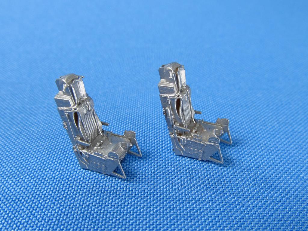 Metallic Details MDMDR7273 1:72 Rockwell B-1B Lancer Ejection seats