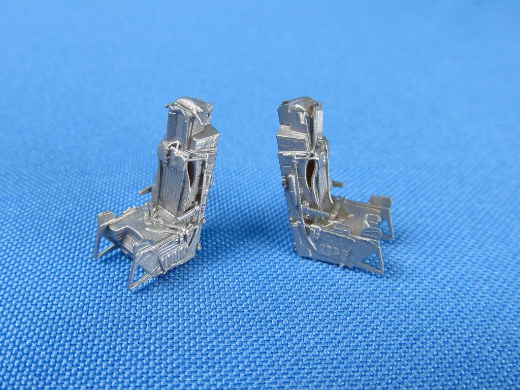 Metallic Details MDMDR7273 1:72 Rockwell B-1B Lancer Ejection seats