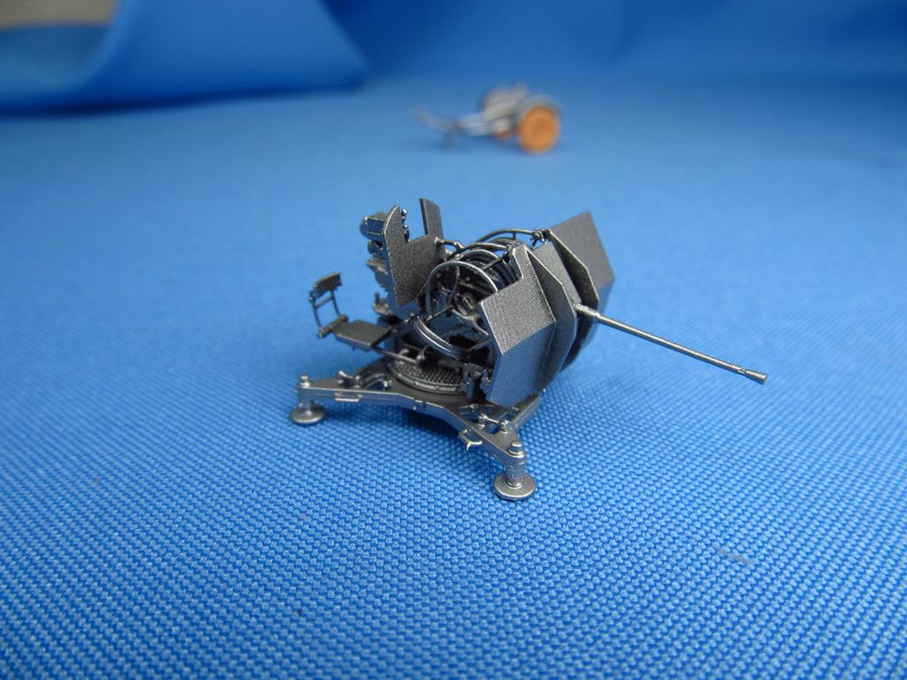 Metallic Details MDMDR7276 Flak 30/38 with Sd.Ah.51 Trailer 1:72