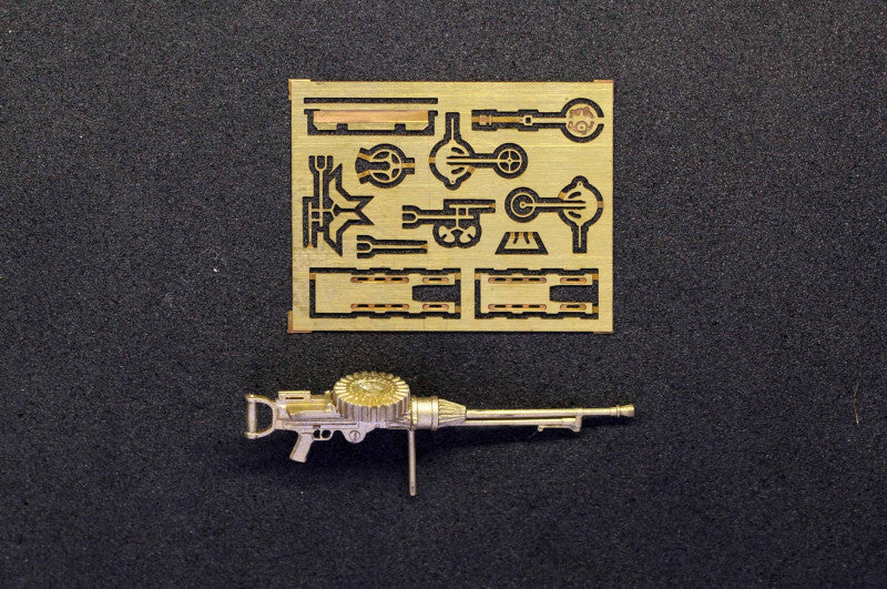 Mini World MINA4871 1:48 Stripped Lewis Mk.I MG with a shortened radiator