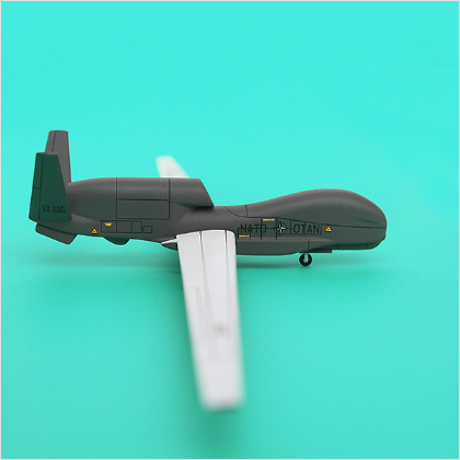 Miniwing-Plastic MINI311 1:144 Northrop-Grumman RQ-4B GLOBAL HAWK / NATO 2Q/2017
