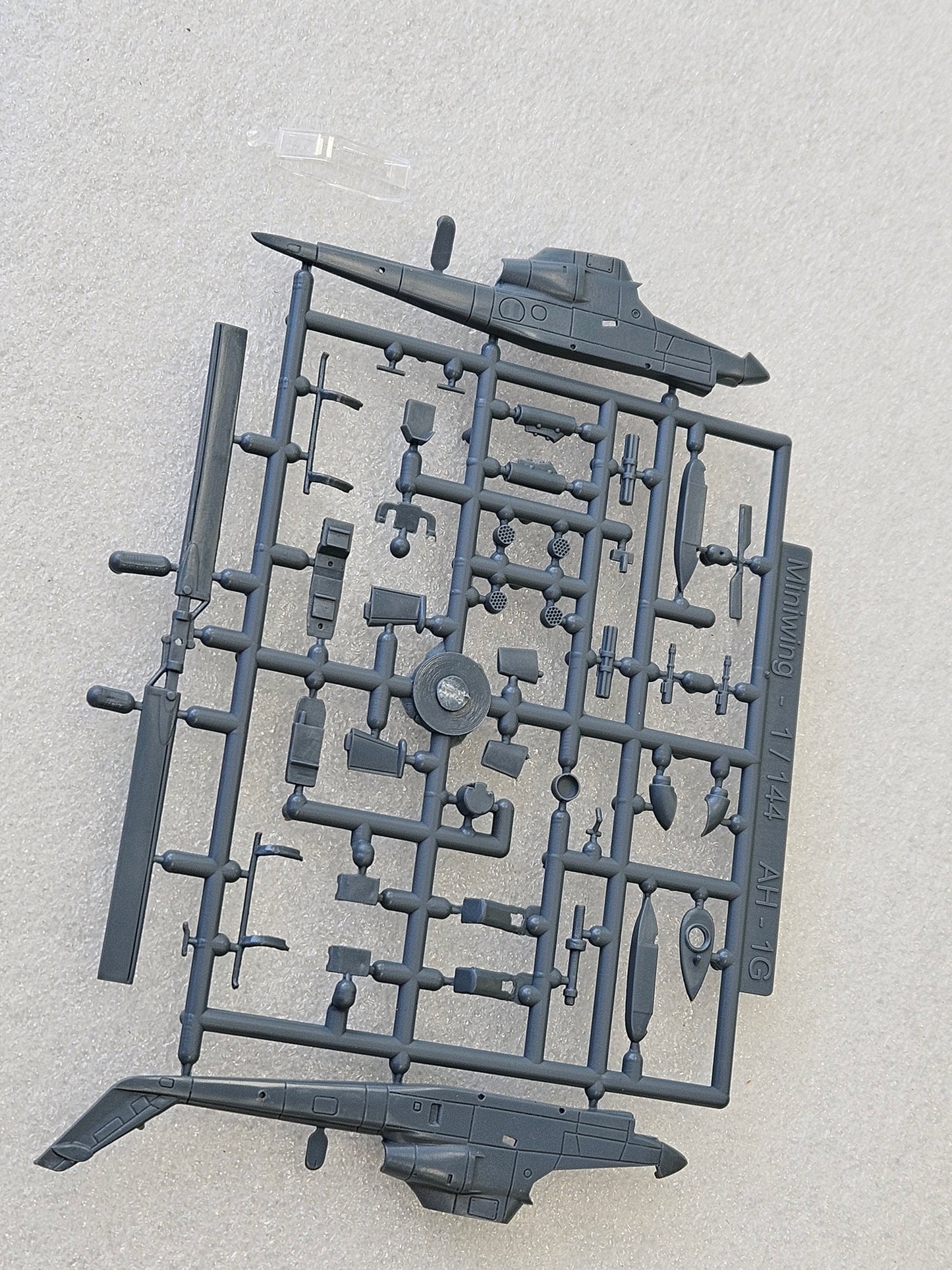 Miniwing-Plastic MINI373 1:144 Bell AH-1G COBRA Foreign Users