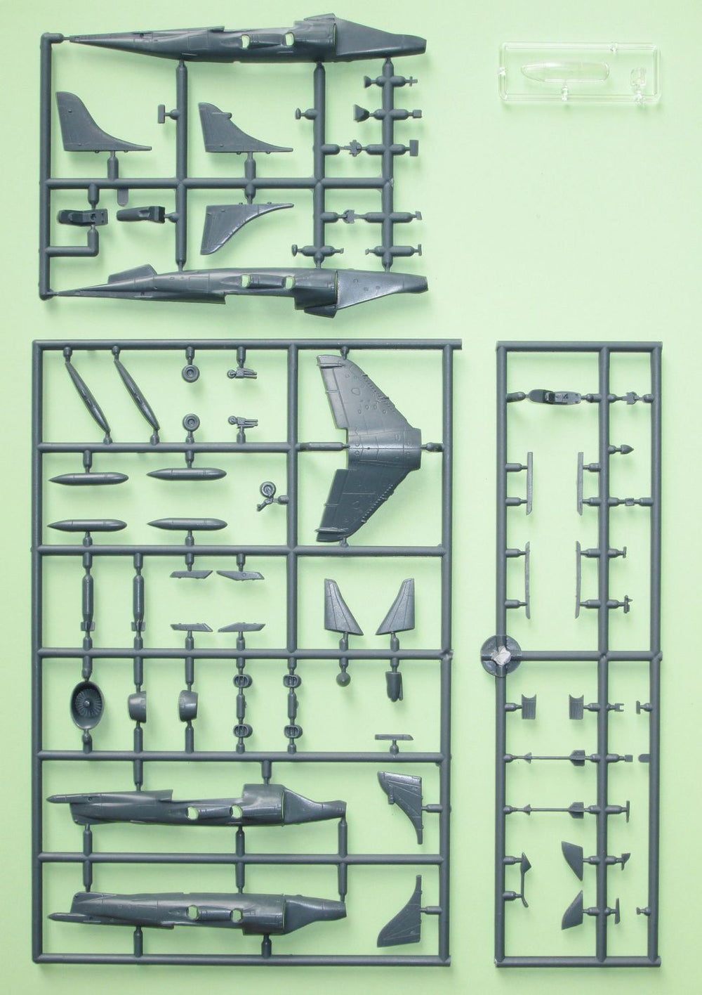 Mark I Models MKM144187 Harrier T.2/TAV-8A/S Tall Fin 1:144