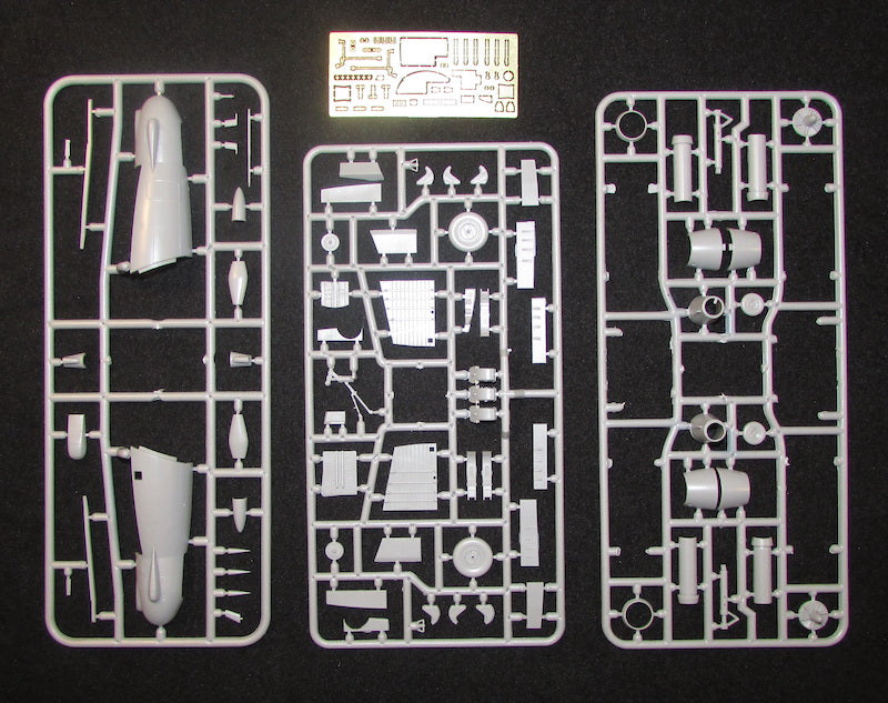 Mikro-Mir MM72-013 1:72 BAC/EE Canberra T.17