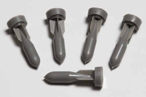 Maestro Models MMMK4863 5 x 250kg Minbomb Northrop 8A-1 1:48