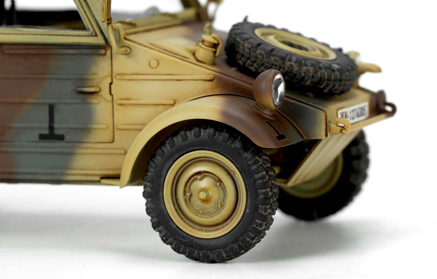 Meng Model MMVS-016 German Kubelwagen Pkw.K1 Type 82, Eastern Front 1:35 Model Kit