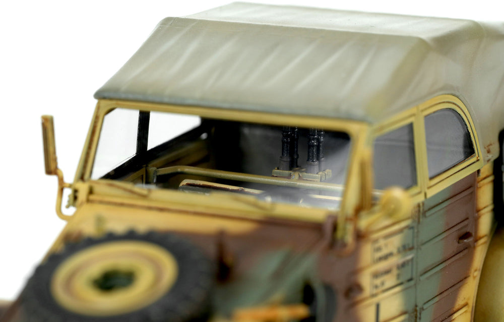 Meng Model MMVS-016 German Kubelwagen Pkw.K1 Type 82, Eastern Front 1:35 Model Kit