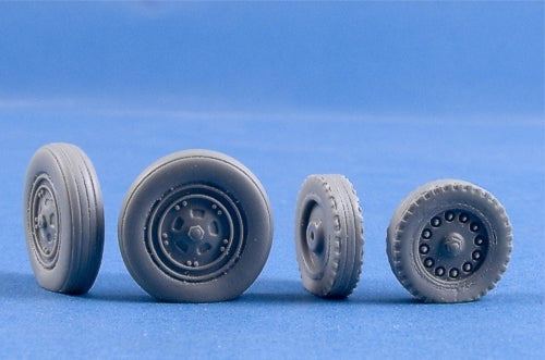 Mastercasters MST32004 1:32 LTV A-7D Corsair II weighted resin wheels