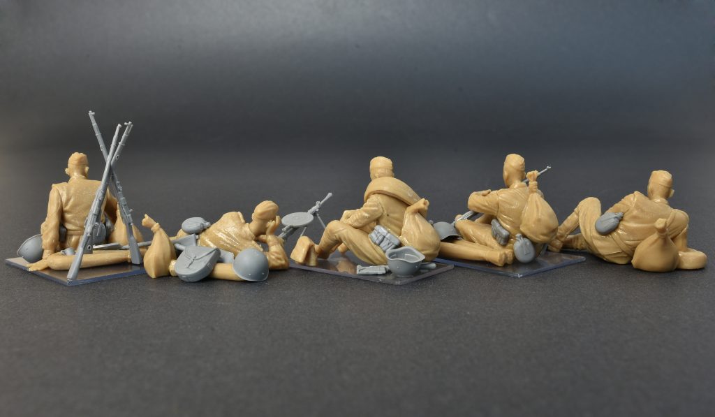MiniArt MT35233 1:35 Soviet Soldiers taking a break