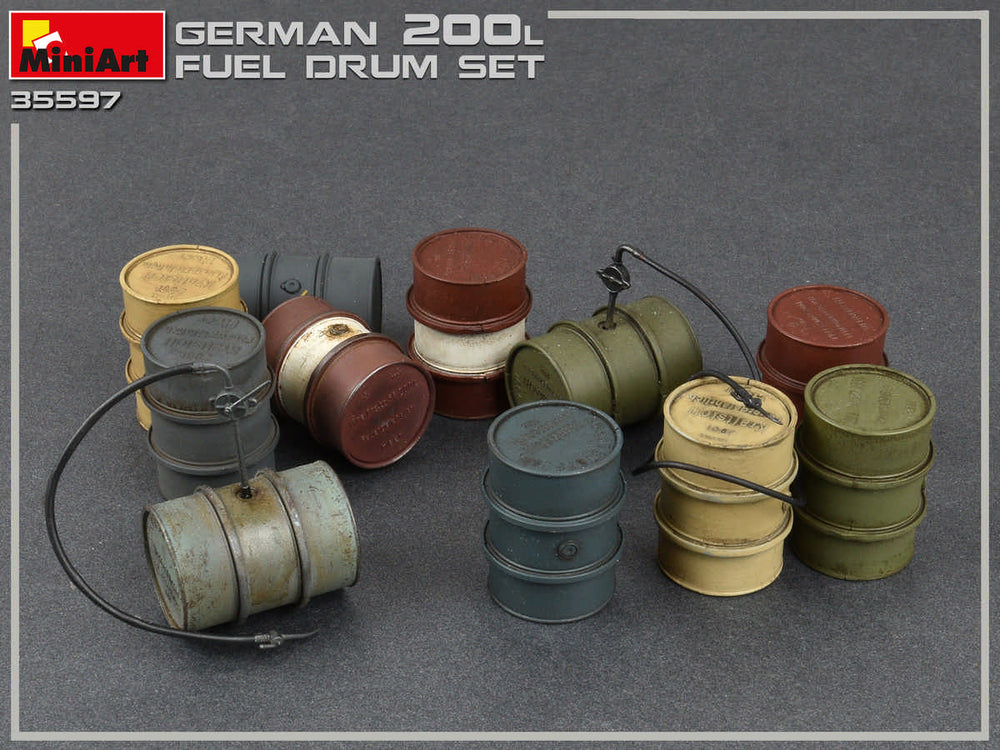 MiniArt MT35597 1:35 German 200L Fuel Drum Set WWII