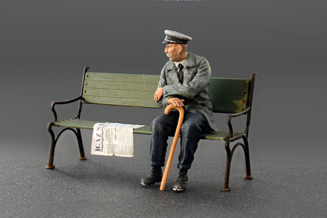 MiniArt MT38006 1:35 German Sitting Civilian tram/bus Passengers '30s-'40s
