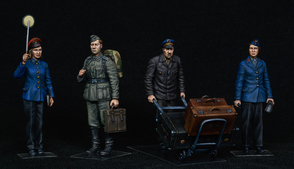 MiniArt MT38010 1:35 German Railway train station Staff 1930-40s Box
