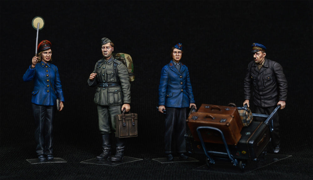 MiniArt MT38010 1:35 German Railway train station Staff 1930-40s Box