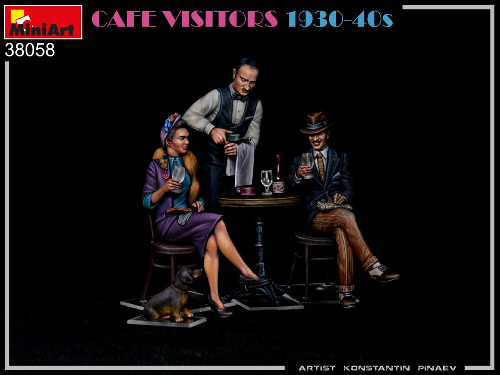 MiniArt MT38058 Cafe Visitors 1930-40s w/Furniture 1:35