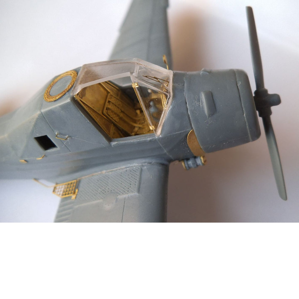 Marabu Design MUDM72043 1:72 LET Z-37 Cmelak