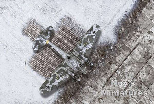 Noy's Miniatures NM72025 1:72 "Winter WWII Luftwaffe Hardstand"
