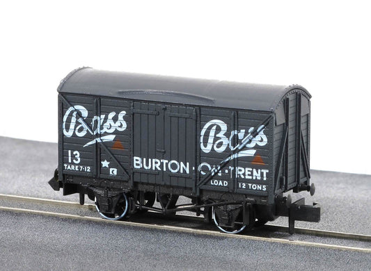 PECO NR-P131 Bass Box Van No.13 N Gauge