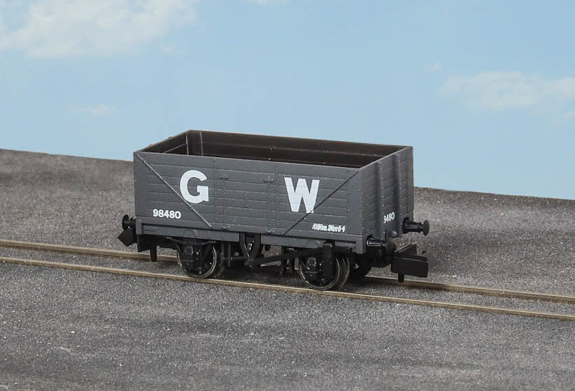 PECO NR-7000W 9ft 7 Plank Open Wagon, GWR N Gauge