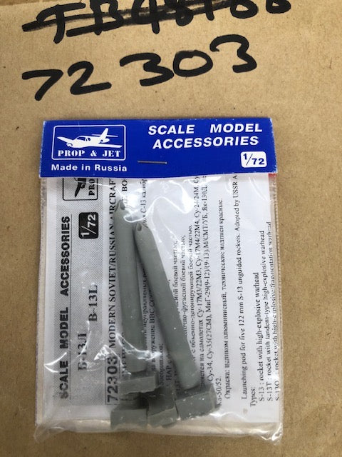 PROP & JET PAJ72303 1:72 B-13L x 2