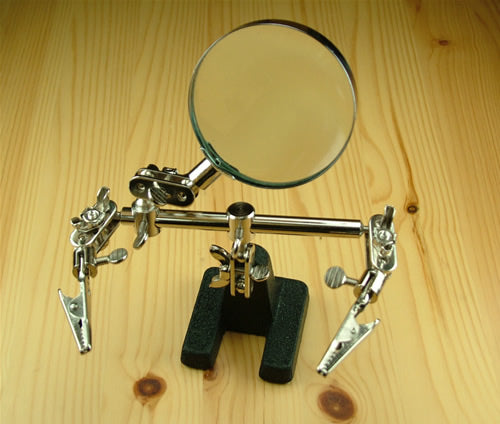 Shesto PCL2228 Helping Hands with Glass Magnifier