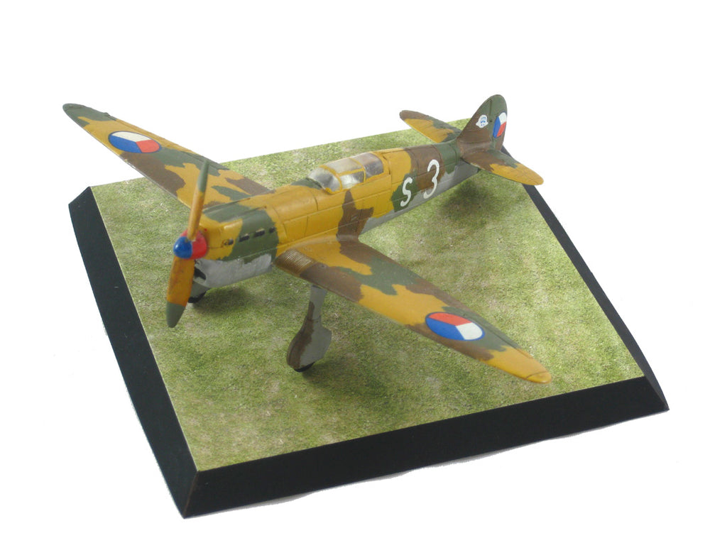 Peewit PEE70001 1:72 Grass Field Display Base 10.3 x 10.3cm