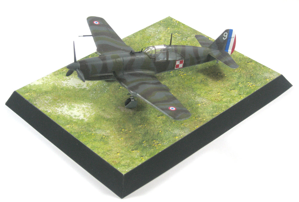 Peewit PEE70005 1:72 Summer meadow velikost plochy 13,7 x 10,3 cm