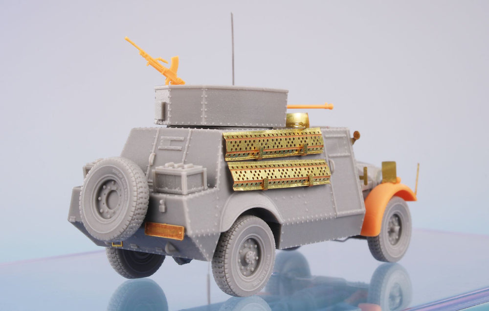 Planet Models PLAMV133 1:72 Morris CS9 Light Armoured Car Africa