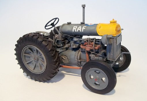 Plus Model PM448 1:35 Fordson N big