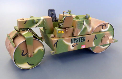 Plus Model PM467 1:35 Road roller Detroit Diesel 3-53