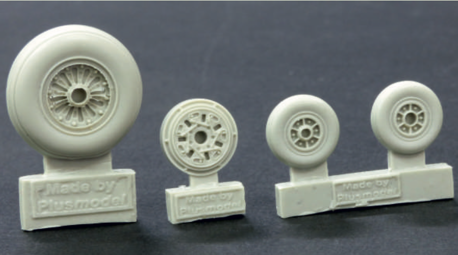 Plus Model PMAL4091 1:48 McDonnell F-101B Voodoo wheels