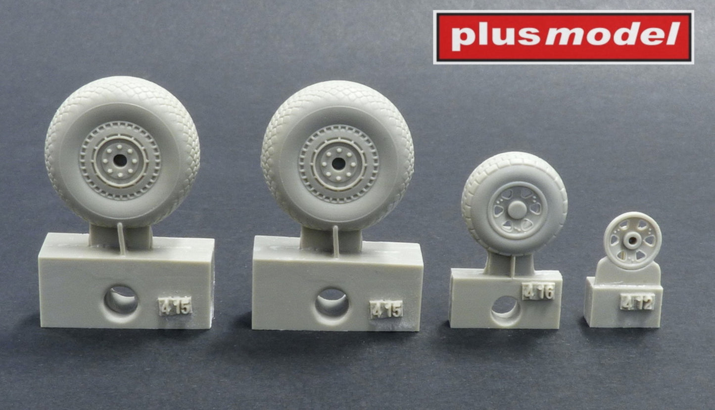 Plus Model PMAL4092 1:48 B-26B Marauder Late Main Diamond Wheels