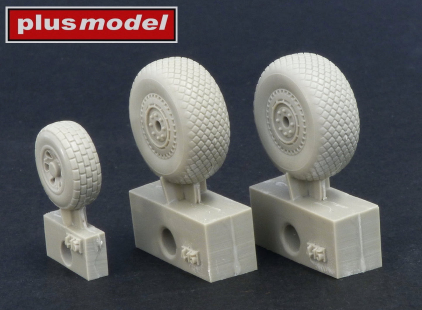 Plus Model PMAL4092 1:48 B-26B Marauder Late Main Diamond Wheels