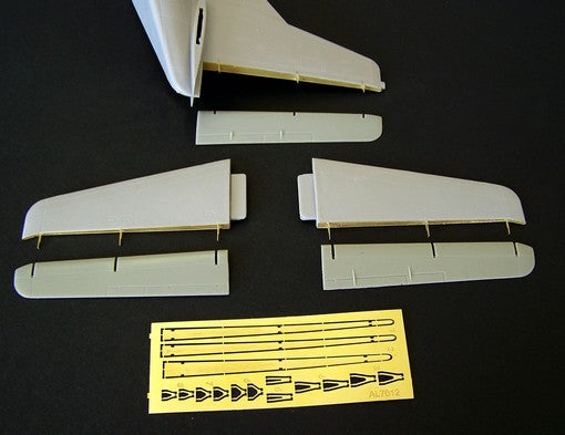 Plus Model PMAL7012 1:72 Fairchild C-123B Provider separate tail surfaces