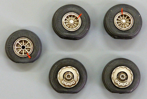 Plus Model PMAL7030 1:72 Wheels for Douglas DC-6/C-118