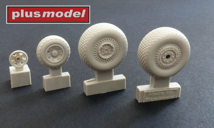 Plus Model PMAL7057 1:72 B-26 Marauder Late Diamond Wheels & Mask