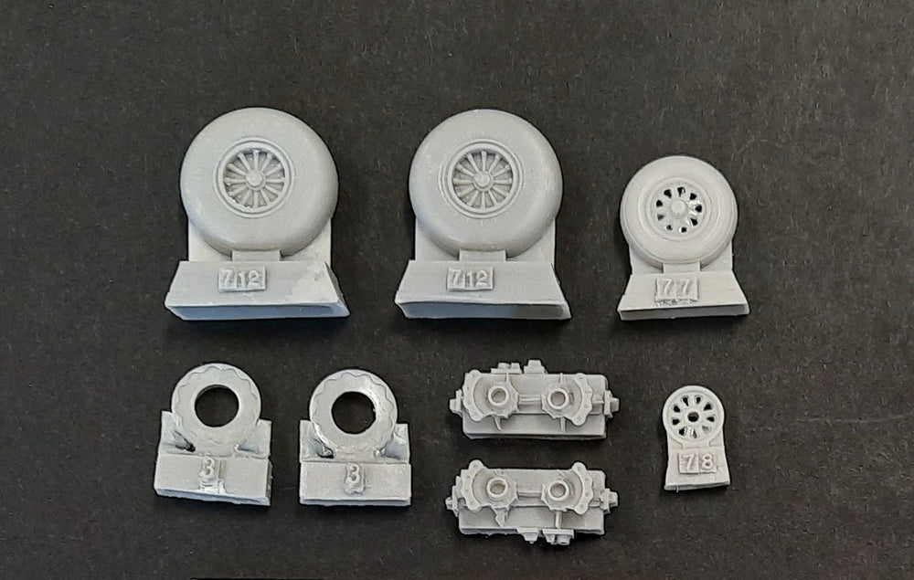 Plus Model PMAL7064 1:72 Douglas A-26C Invader wheels grooved with paint mask