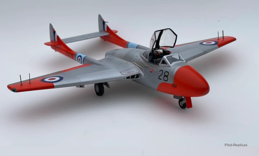Pilot Replicas PR48A007 1:48 de Havilland Vampire T.11 in RAF Service