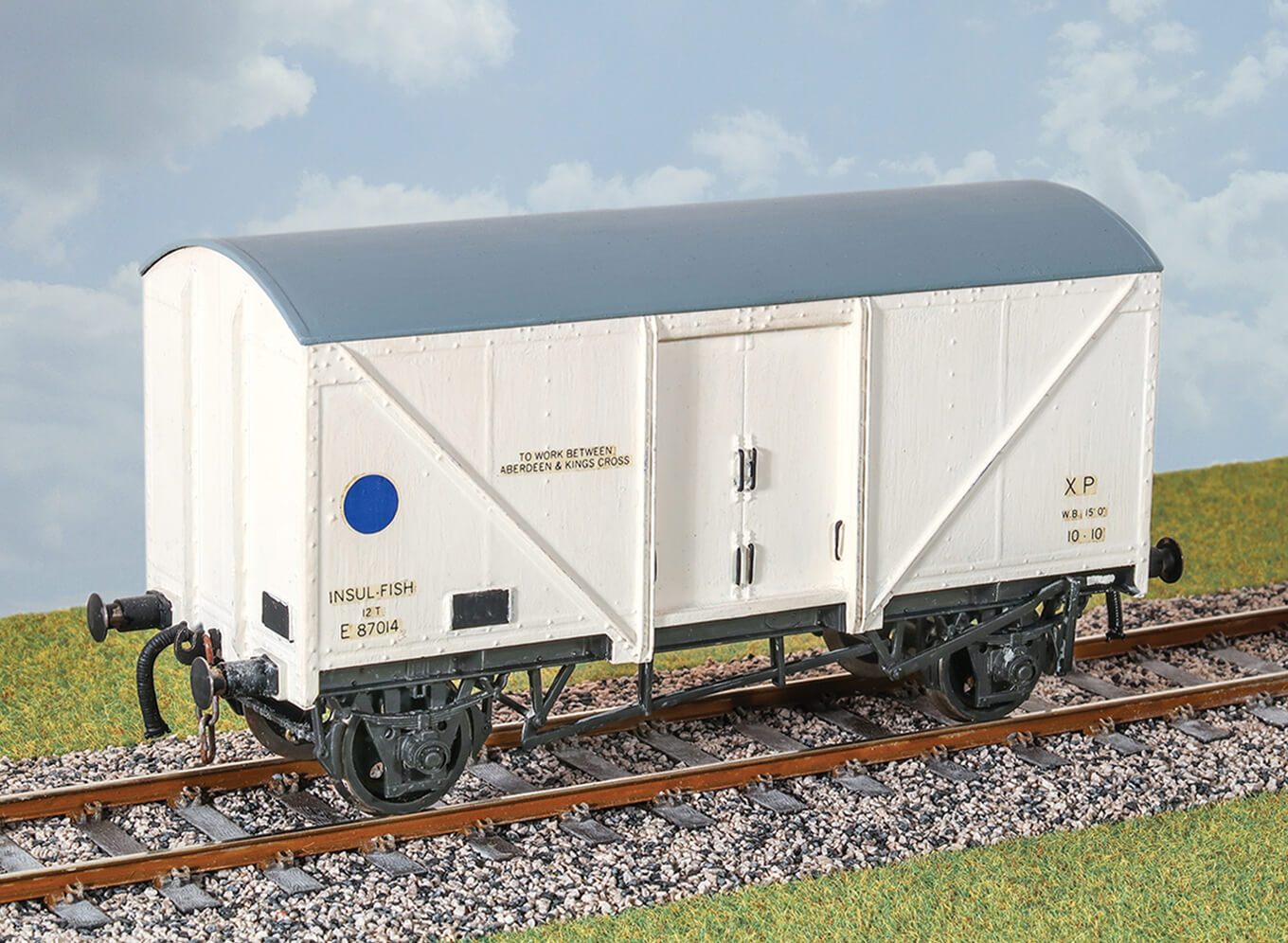 Parkside PS102 BR 12ton Insulated Fish Van O Gauge